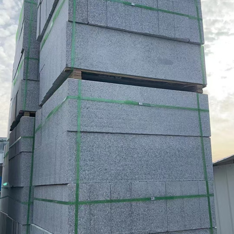 福建芝麻灰路沿石石材厂家