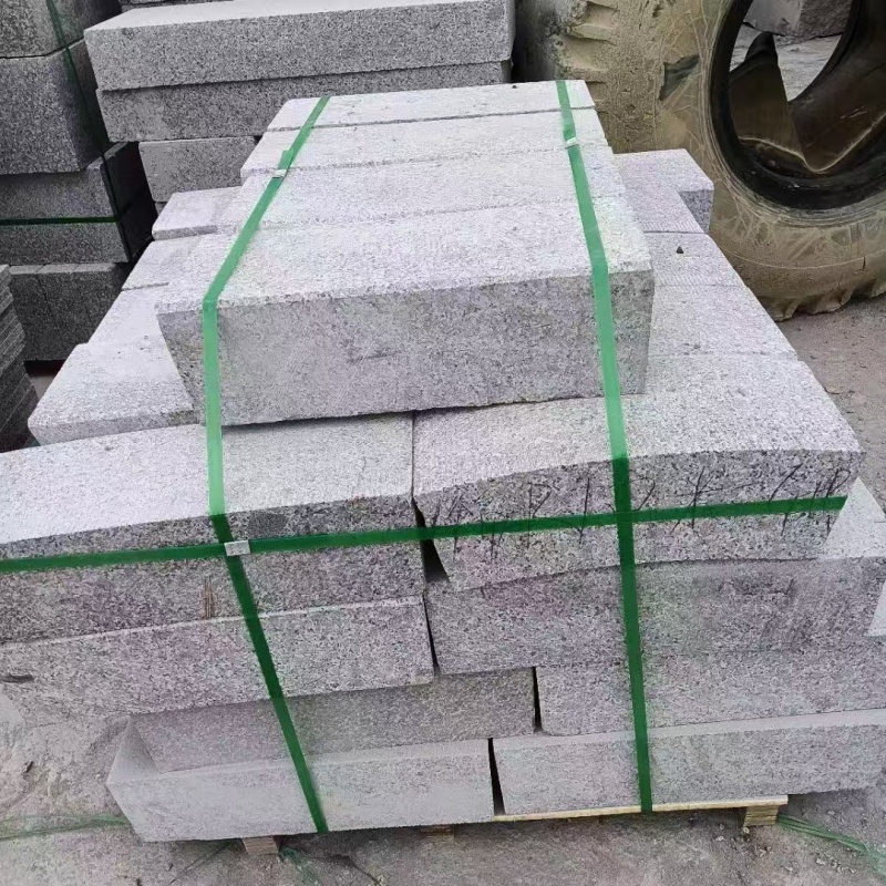 福建芝麻白路沿石厂家